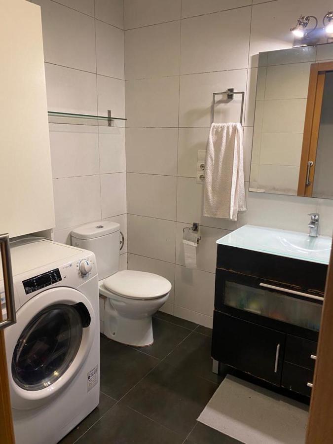 Cozy Apartment At A Great Location! لوسبيتاليت دي يوبريغات المظهر الخارجي الصورة